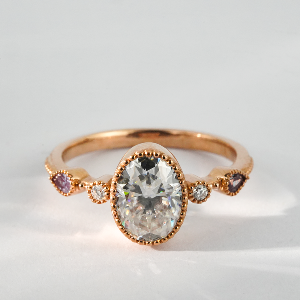 ”Silenzioso“-Classic Oval Cut Moissanite Engagement Rose Gold Ring